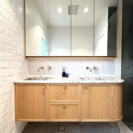 Woolooware Main Bathroon